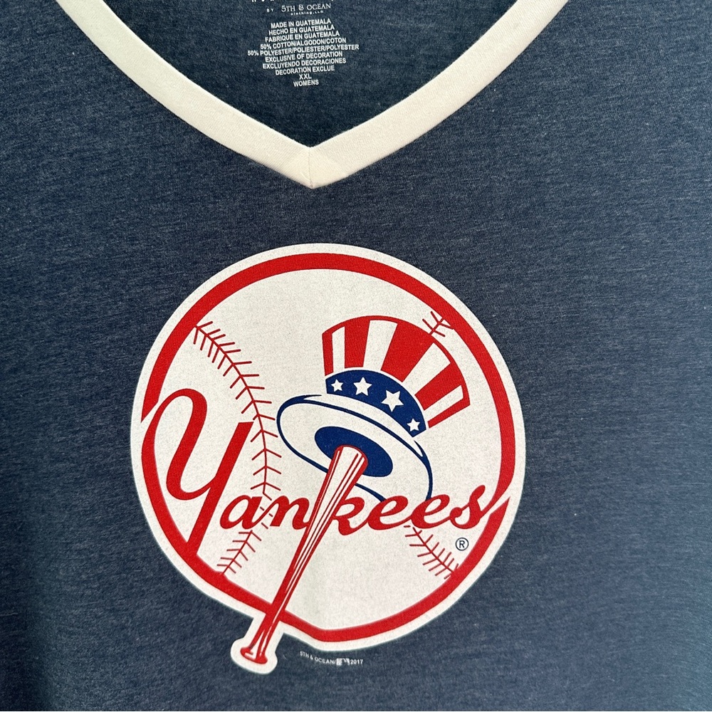 New York Yankees Classic Logo T Shirt New York Yankees Cotton Blend XXL - Picture 2 of 5